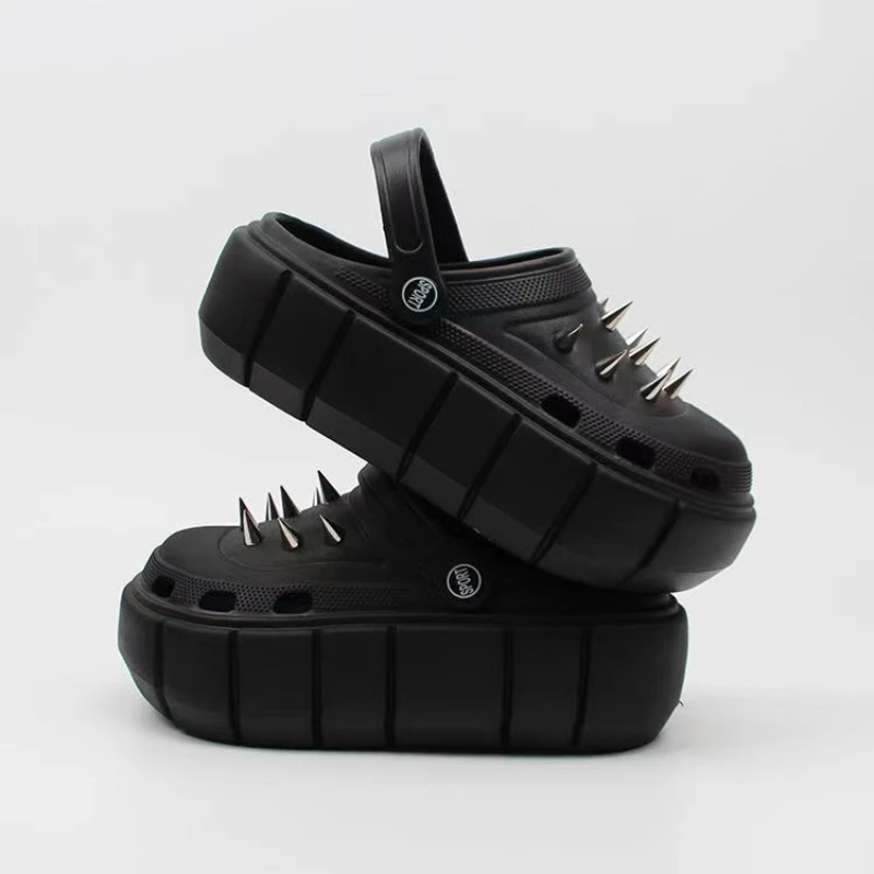 Street Fashion Y2K - Sepatu Lubang Keling Gaya Y2K Sandal