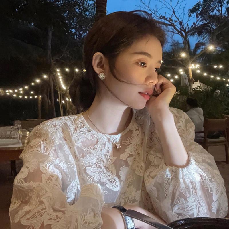 Street Fashion In Korea - MEXZT Kemeja Putih Tipis Elegan Blus