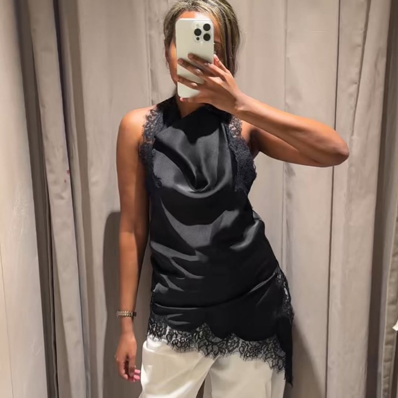 Rompi Renda Hitam Tuularose, A - Street Fashion Look ulasan dan harga