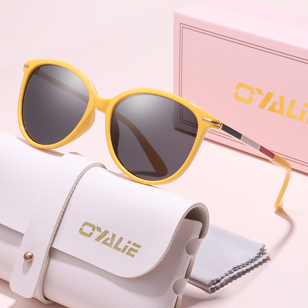 Kacamata Hitam Klasik Oyalie W - Street Fashion Look ulasan dan harga