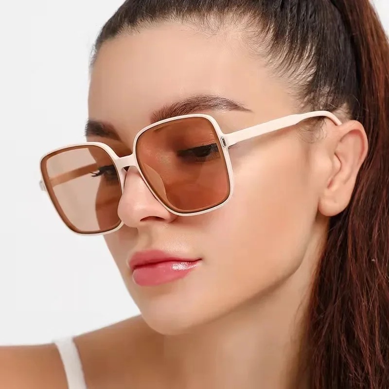 Kacamata Hitam Vintage Oversiz - Street Fashion Brands ulasan dan harga