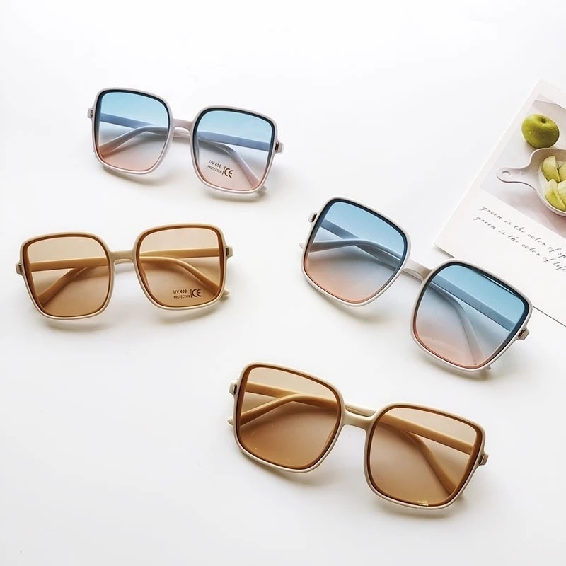 Kacamata Hitam Vintage Oversiz - Street Fashion Brands ulasan dan harga